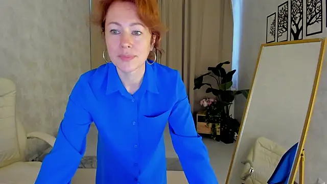 Snapshot of LeticiaRomano chatting on 06-09-26, 04:02 LeticiaRomano online show from 06-09-26, 04:02