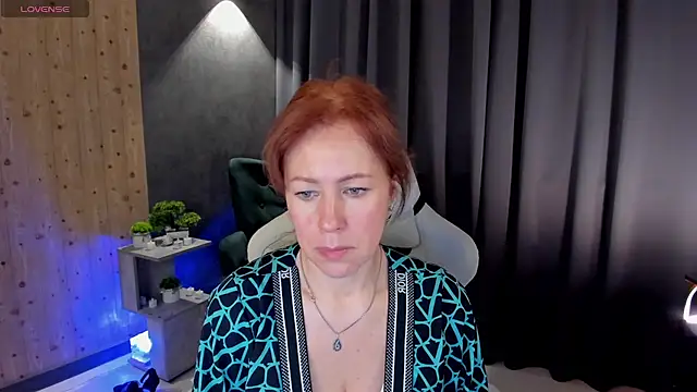 LeticiaRomano online show from 03-11-26, 04:34