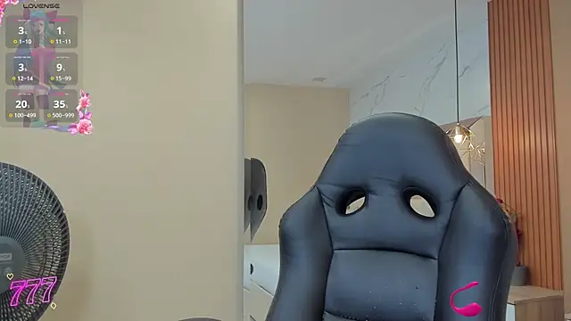 luna veega online show from 06-24-26, 04:38
