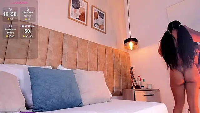 AgathaSavage online show from 04-16-26, 02:56