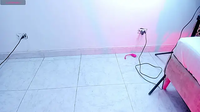 AgathaSavage online show from 04-09-26, 02:35