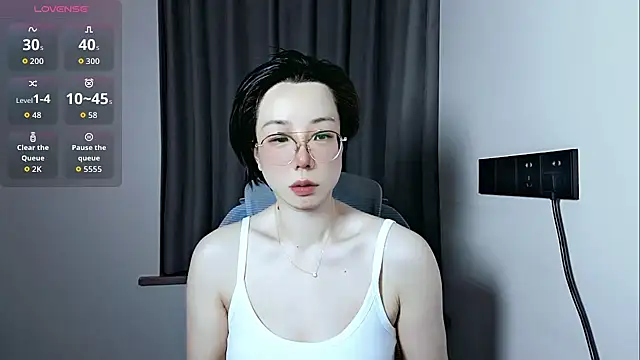 lin lin 520 520 online show from 06-26-26, 04:24