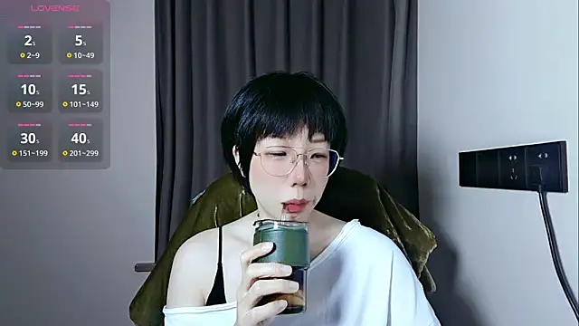 lin lin 520 520 online show from 05-10-26, 03:58