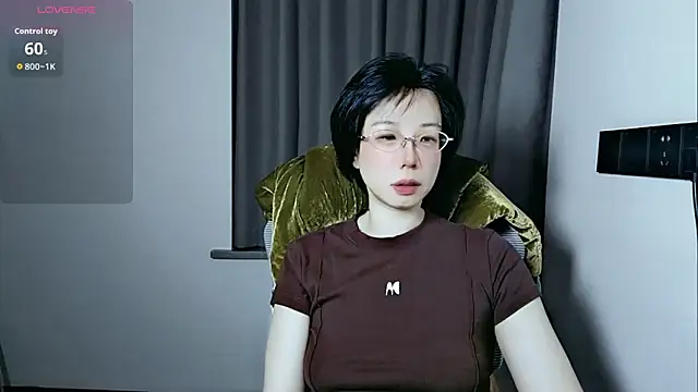 lin lin 520 520 online show from 05-17-26, 03:01
