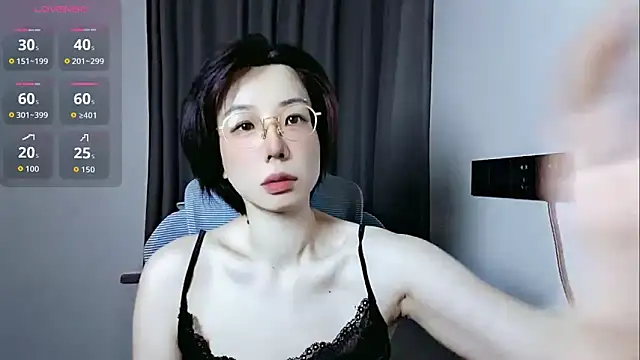 lin lin 520 520 online show from 06-08-26, 03:45