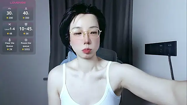 lin lin 520 520 online show from 06-06-26, 04:45