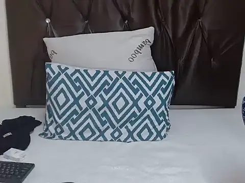 Thickleex22 online show from 03-12-26, 07:23