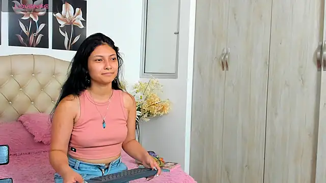 Tamar4 f00x online show from 06-21-26, 08:03