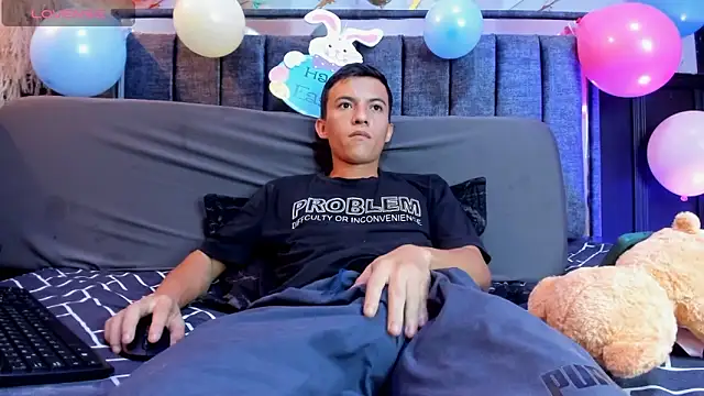 Snapshot of Dylan_scott20 chatting on 03-28-26, 12:39 Dylan scott20 online show from 03-28-26, 12:39