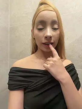 Isabella gaviria online show from 04-03-26, 01:34