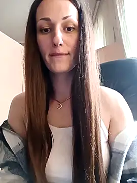 LunaCrystall online show from 04-23-26, 01:24