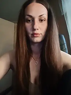 LunaCrystall online show from 05-20-26, 03:53