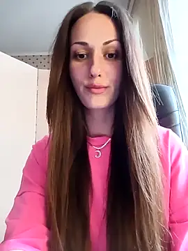 LunaCrystall online show from 04-21-26, 03:18