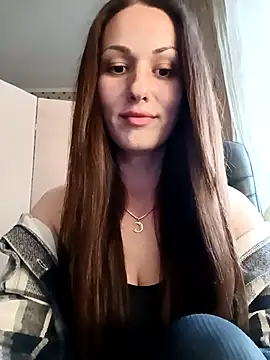 LunaCrystall online show from 04-22-26, 03:30