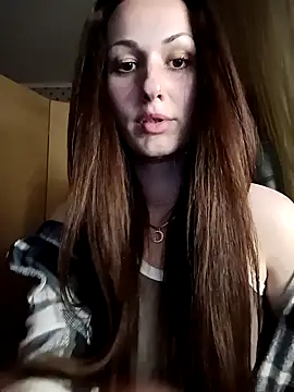 LunaCrystall online show from 04-19-26, 06:21