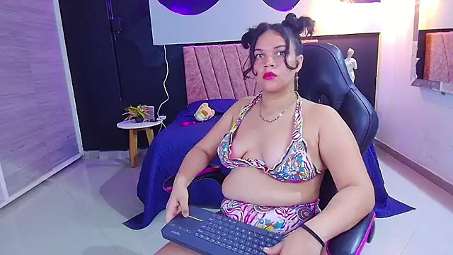 scarlettt  joness online show from 04-18-26, 02:41