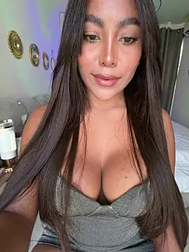 SaraValentina11 online show from 04-19-26, 06:10
