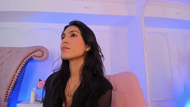 LucianaBlanco  online show from 04-10-26, 09:00