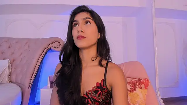 Snapshot of LucianaBlanco_ chatting on 05-06-26, 08:24 LucianaBlanco online show from 05-06-26, 08:24