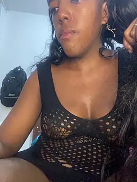 Snapshot of Brenda_hot27 chatting on 06-07-26, 01:11 Brenda hot27 online show from 06-07-26, 01:11