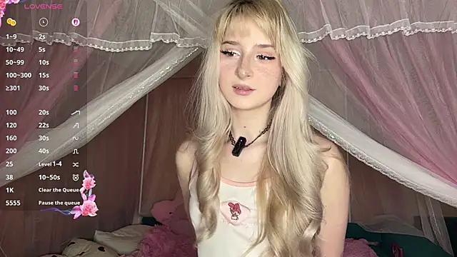 OnlyEva1 online show from 04-14-26, 10:09