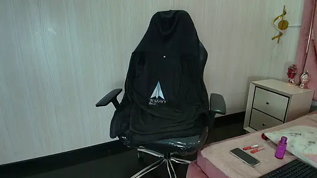 Helenn Moore online show from 04-08-26, 12:28