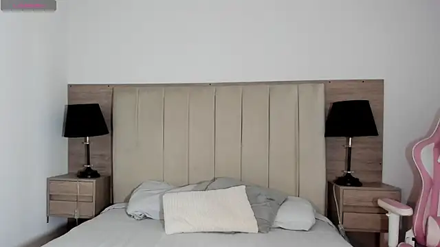 alejarosee online show from 04-22-26, 06:36