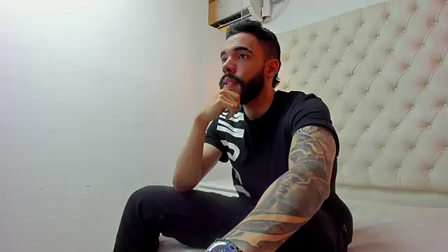 JEAN LEWIS2 online show from 04-09-26, 07:31