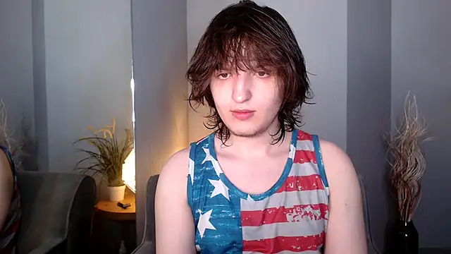 Snapshot of delalex chatting on 06-18-26, 10:48 delalex online show from 06-18-26, 10:48