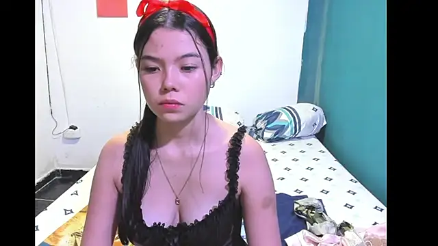 Draculaura X online show from 06-15-26, 11:48