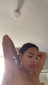 sylphiee  online show from 04-25-26, 08:17