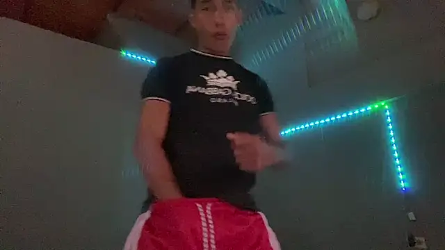 BrownBoyLover01 online show from 03-12-26, 10:41