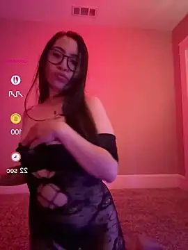Snapshot of Cherryxoxo333 chatting on 06-16-26, 10:48 Cherryxoxo333 online show from 06-16-26, 10:48