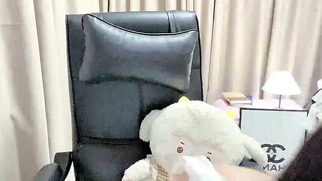 sisibaby20266 online show from 05-08-26, 12:20