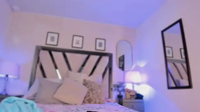 Violettaa Stone online show from 04-08-26, 03:30