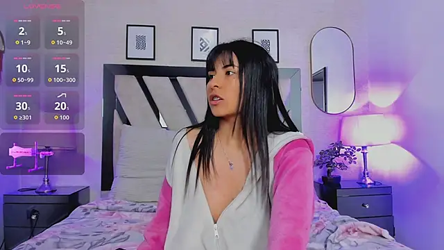 Violettaa Stone online show from 04-24-26, 05:09