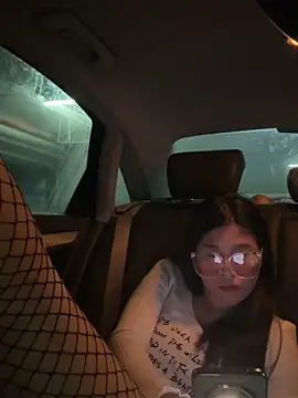 VV-001 online show from 03-11-26, 10:42