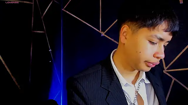 Snapshot of Lee_Colee chatting on 05-01-26, 10:26 Lee Colee online show from 05-01-26, 10:26