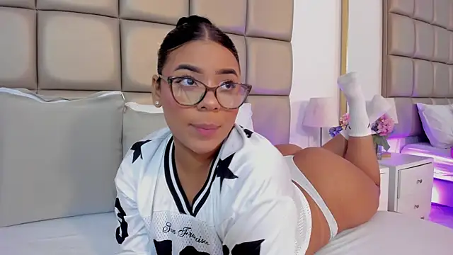 lilly williamss online show from 03-28-26, 03:29