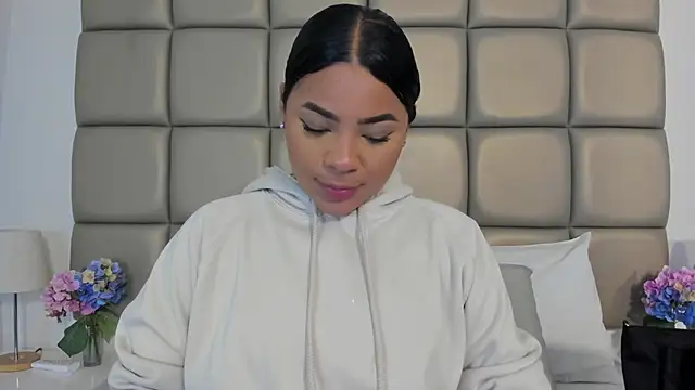 lilly williamss online show from 06-10-26, 03:30