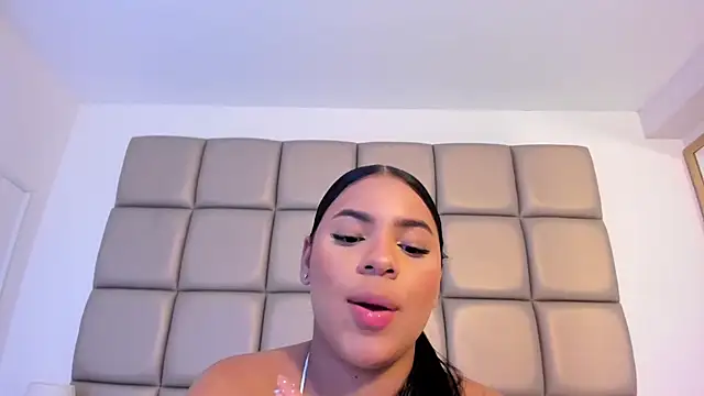 lilly williamss online show from 04-18-26, 09:55