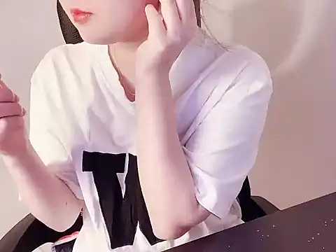 hunhun122 online show from 03-26-26, 05:33