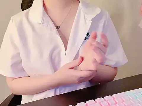 hunhun122 online show from 07-18-26, 08:23