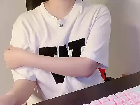 hunhun122 online show from 05-10-26, 04:53