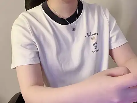 hunhun122 online show from 05-12-26, 06:14
