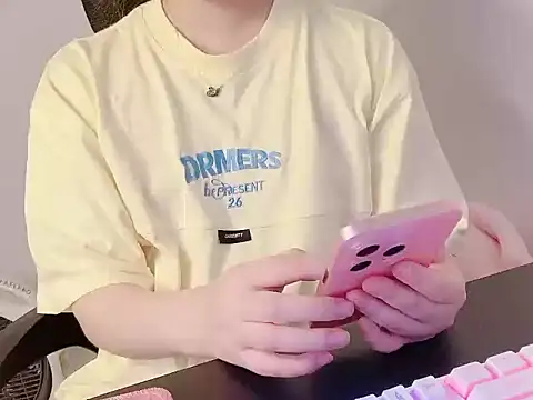 hunhun122 online show from 04-26-26, 07:00