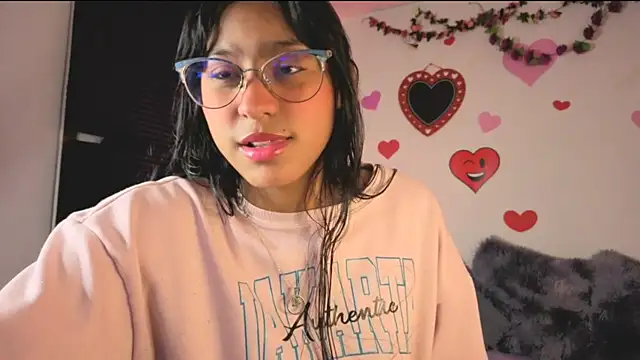 PaulaCutexs online show from 03-25-26, 05:51