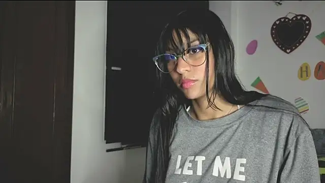 PaulaCutexs online show from 04-01-26, 03:08