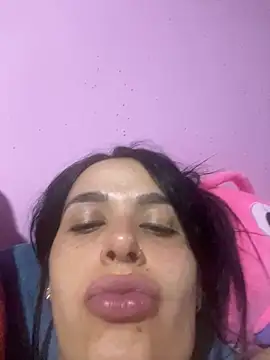 leila moretti online show from 05-08-26, 02:37