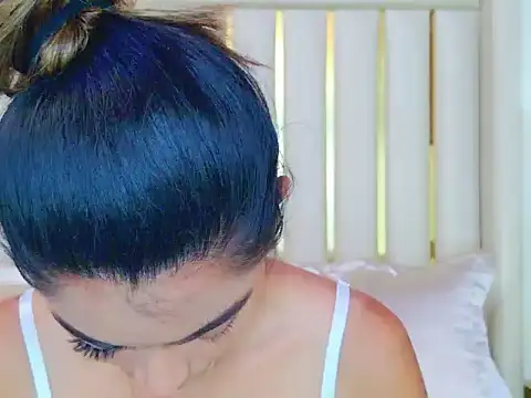AnnieDesire online show from 04-20-26, 01:45